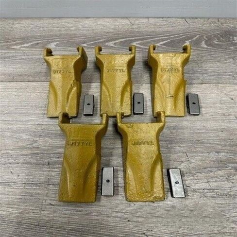 V17TYL Style Digging Teeth 5 PK & Lock PINS Excavator, v17tylam, v17pnam in Saudi Arabia