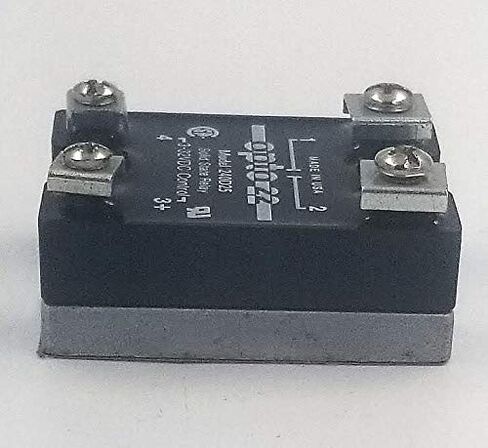 240D25 Ssr ريلاي 240 فولت 25 أمبير 3-32 فولت C in Kuwait