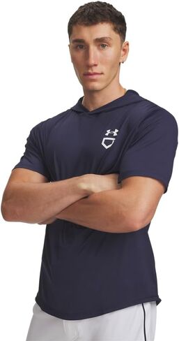 سترة بقلنسوة خفيفة الوزن بأكمام قصيرة للرجال من Under Armour in Kuwait