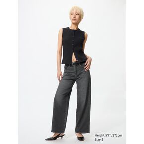Uniqlo EZY Wide Straight Jeans in Kuwait