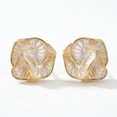 French Fashion Camellia Earrings Gold Flower Stud-earrings Women's Daily Wear Jewelry Creative Gift in Saudi Arabia