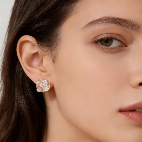 French Fashion Camellia Earrings Gold Flower Stud-earrings Women's Daily Wear Jewelry Creative Gift in Saudi Arabia