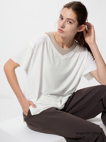 تي شيرت Uniqlo AIRism مريح برقبة على شكل حرف V | 2 الطريق in Saudi Arabia