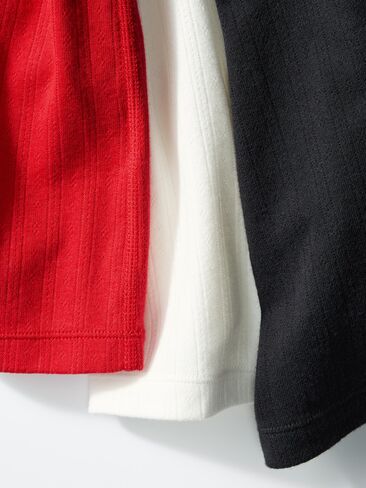 Uniqlo Pointelle تانك الأعلى in Saudi Arabia