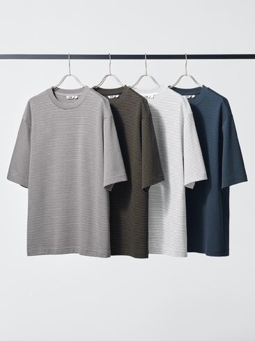 تي شيرت مخطط كبير الحجم من القطن من Uniqlo AIRism in Saudi Arabia