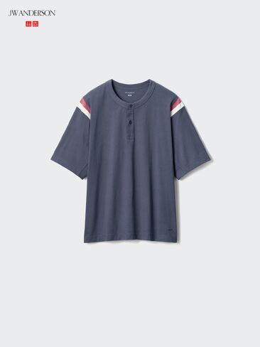 Uniqlo هينلي تي شيرت الرقبة in Kuwait