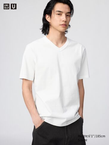 تي شيرت Uniqlo برقبة على شكل حرف V in Kuwait
