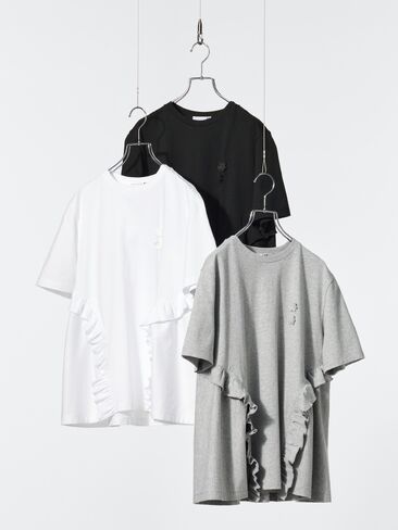 Uniqlo Frill T-Shirt in Saudi Arabia