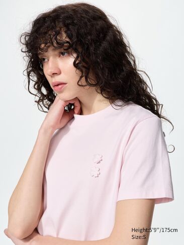 تي شيرت برسومات Uniqlo in Kuwait