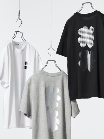 Uniqlo Graphic T-Shirt in Saudi Arabia