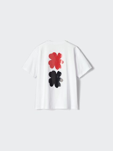 Uniqlo Graphic T-Shirt in Saudi Arabia