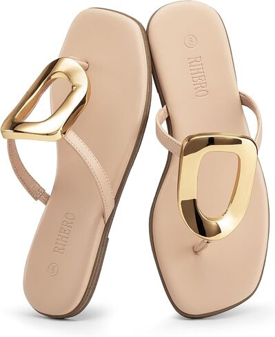 صنادل Rihero Flip Flops للنساء، صنادل مسطحة مريحة بمقدمة مربعة سهلة الارتداء في الصيف على الشاطئ مع زخرفة معدنية in Kuwait