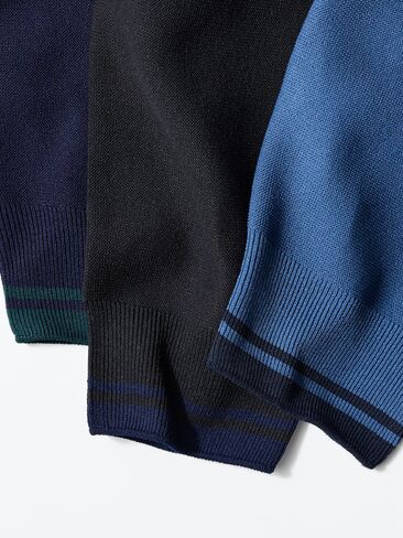 Uniqlo Washable 3D Knit Pullover Hoodie in Saudi Arabia