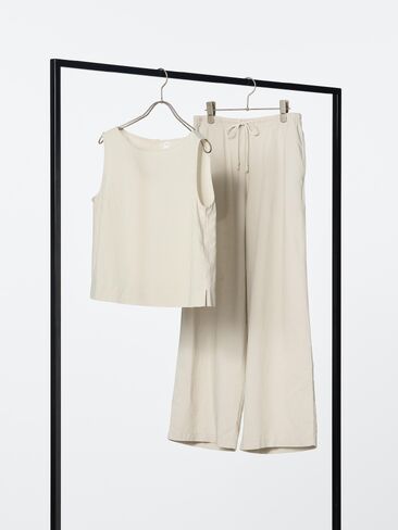 بلوزة من خليط الكتان Uniqlo | بلا أكمام in Saudi Arabia