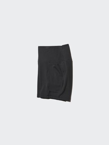 Uniqlo Ultra Stretch Active Biker Shorts in Saudi Arabia