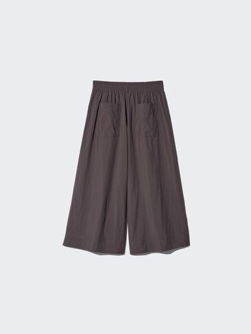 Uniqlo نايلون كولوتيس in Saudi Arabia