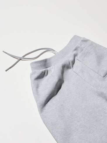 Uniqlo بنطال رياضي مستقيم in Saudi Arabia