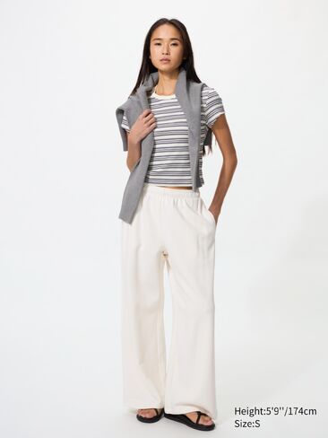 Uniqlo Wide Sweatpants in Saudi Arabia