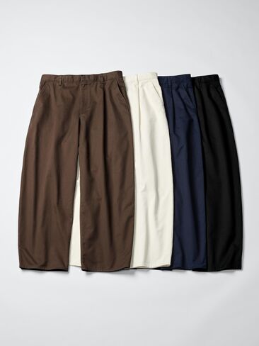 سروال Uniqlo برميل in Saudi Arabia