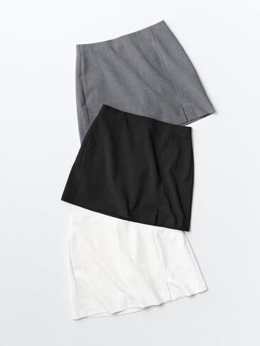 Uniqlo Slit Skort in Saudi Arabia