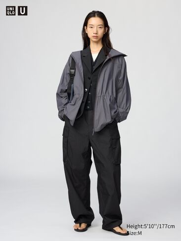 Uniqlo السراويل البضائع واسعة in Saudi Arabia
