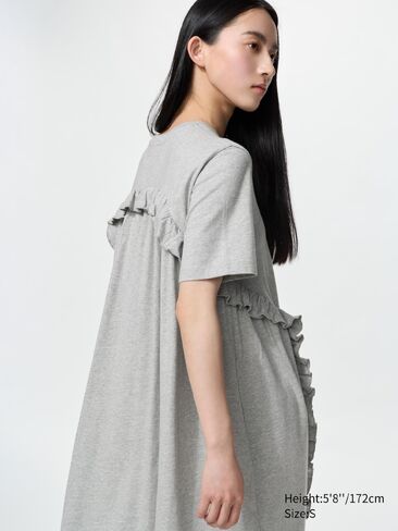 فستان Uniqlo بكشكشة على شكل حرف T in Saudi Arabia