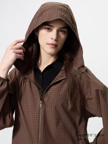 Uniqlo Pocketable UV Protection Parka | Pattern in Saudi Arabia