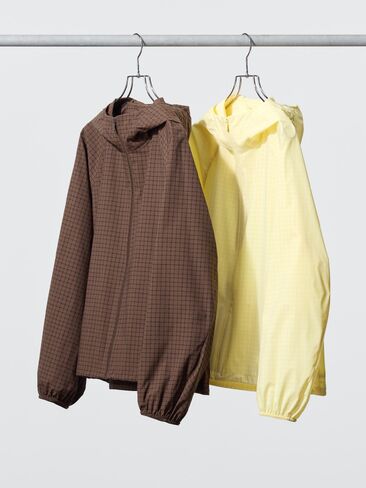 Uniqlo Pocketable UV Protection Parka | Pattern in Saudi Arabia