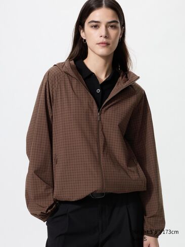 Uniqlo Pocketable UV Protection Parka | Pattern in Saudi Arabia