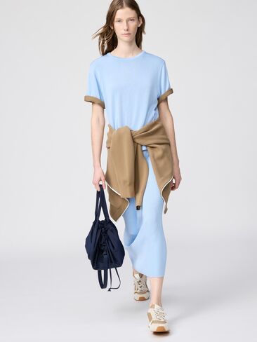 Uniqlo Drawstring Bag in Saudi Arabia