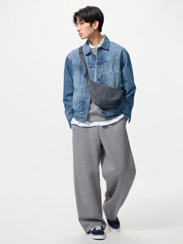 حقيبة كتف صغيرة مستديرة من Uniqlo in Saudi Arabia