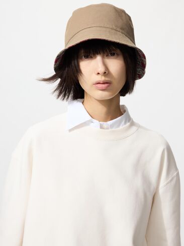 Uniqlo UV Protection Reversible Bucket Hat in Saudi Arabia