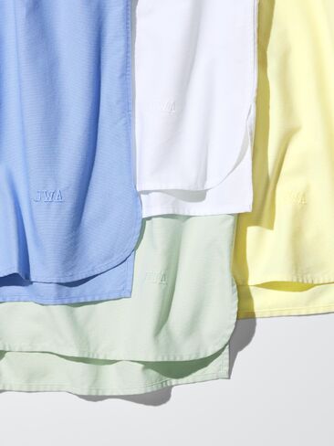 Uniqlo أكسفورد قميص المتضخم in Saudi Arabia