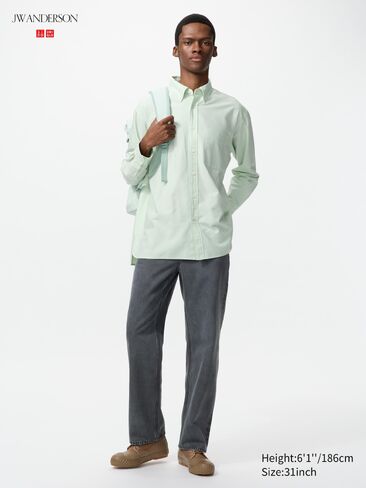 Uniqlo جينز مستقيم in Saudi Arabia