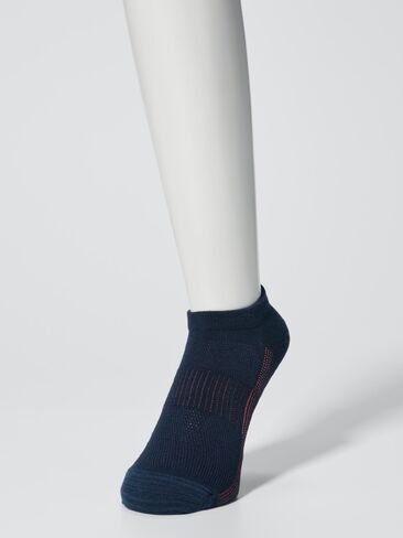 Uniqlo Sports Short Socks in Saudi Arabia