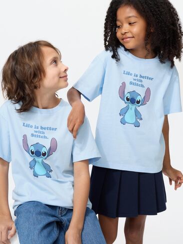 Uniqlo MAGIC FOR ALL ICONS UT تي شيرت برسومات in Saudi Arabia