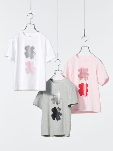 Uniqlo Graphic T-Shirt in Saudi Arabia
