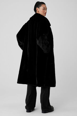 Alo Yoga Oversized Faux Fur Trench - Black in Saudi Arabia