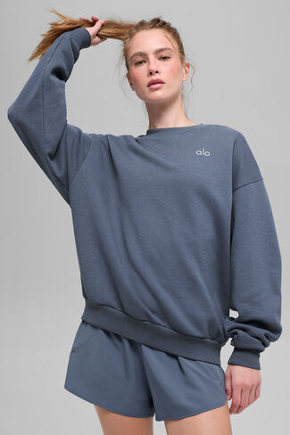 Alo Yoga Accolade Crew Neck Pullover - Bluestone in Saudi Arabia
