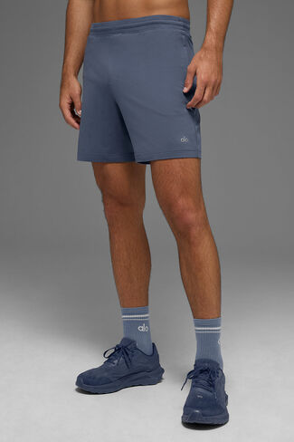 Alo Yoga 7" Conquer React Performance Short - Bluestone in Saudi Arabia