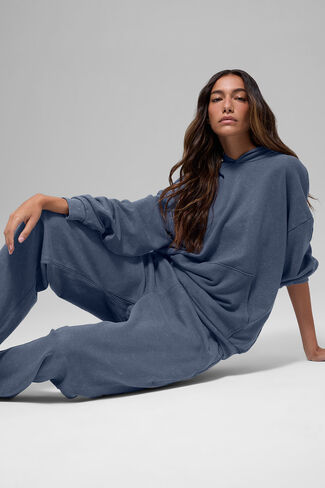 Alo Yoga Chill Vintage Wash Hoodie - Bluestone Wash in Saudi Arabia