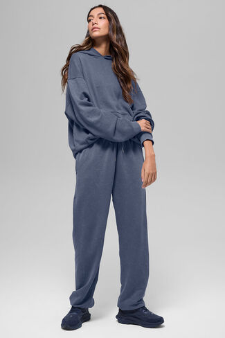 Alo Yoga Chill Vintage Wash Hoodie - Bluestone Wash in Saudi Arabia