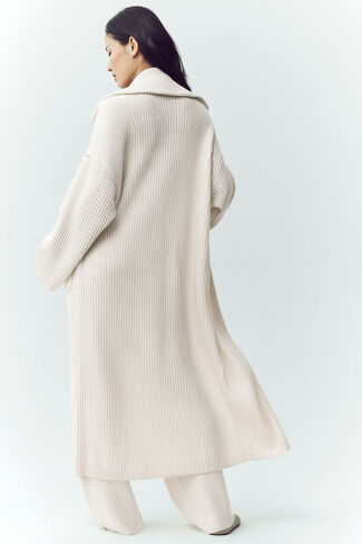 Alo Yoga Cashmere Northstar Long Cardigan - Ivory in Saudi Arabia