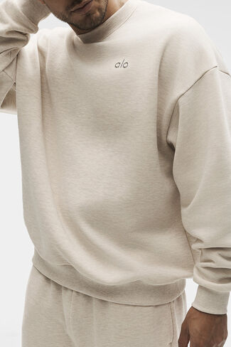Alo Yoga Accolade Crew Neck Pullover - Oatmeal Heather in Saudi Arabia