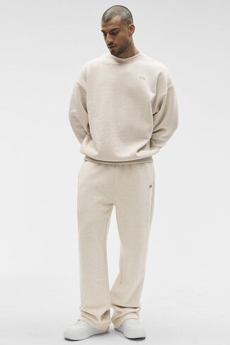 Alo Yoga Accolade Crew Neck Pullover - Oatmeal Heather in Saudi Arabia