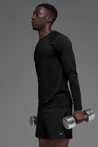 Alo Yoga Idol Crewneck Long Sleeve - Black in Saudi Arabia