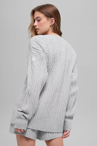 سترة Alo Yoga Cable Knit Winter Bliss - رمادي رياضي منقط in Saudi Arabia