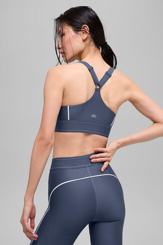 حمالة صدر Alo Yoga Airlift Up - أزرق/أبيض in Kuwait