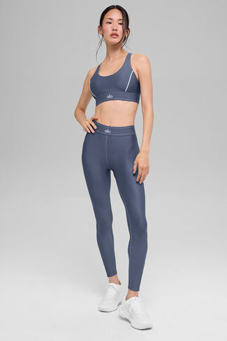 حمالة صدر Alo Yoga Airlift Up - أزرق/أبيض in Kuwait