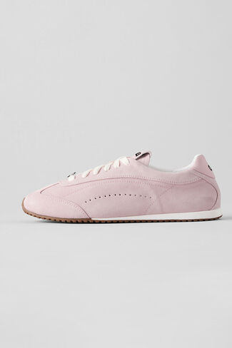 Alo Yoga ALO Sunset Sneaker + Jisoo - Bloom Pink in Saudi Arabia